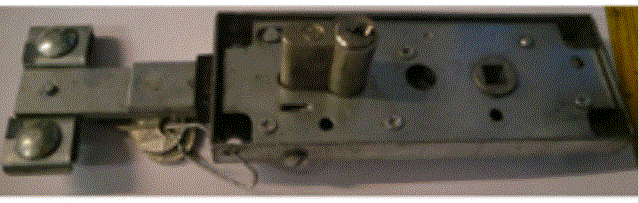Türgriff verchromt mit Schloss 8 mm vierkant und 2 Schlüssel für Oldtimer  L29981, Wamaat GmbH
